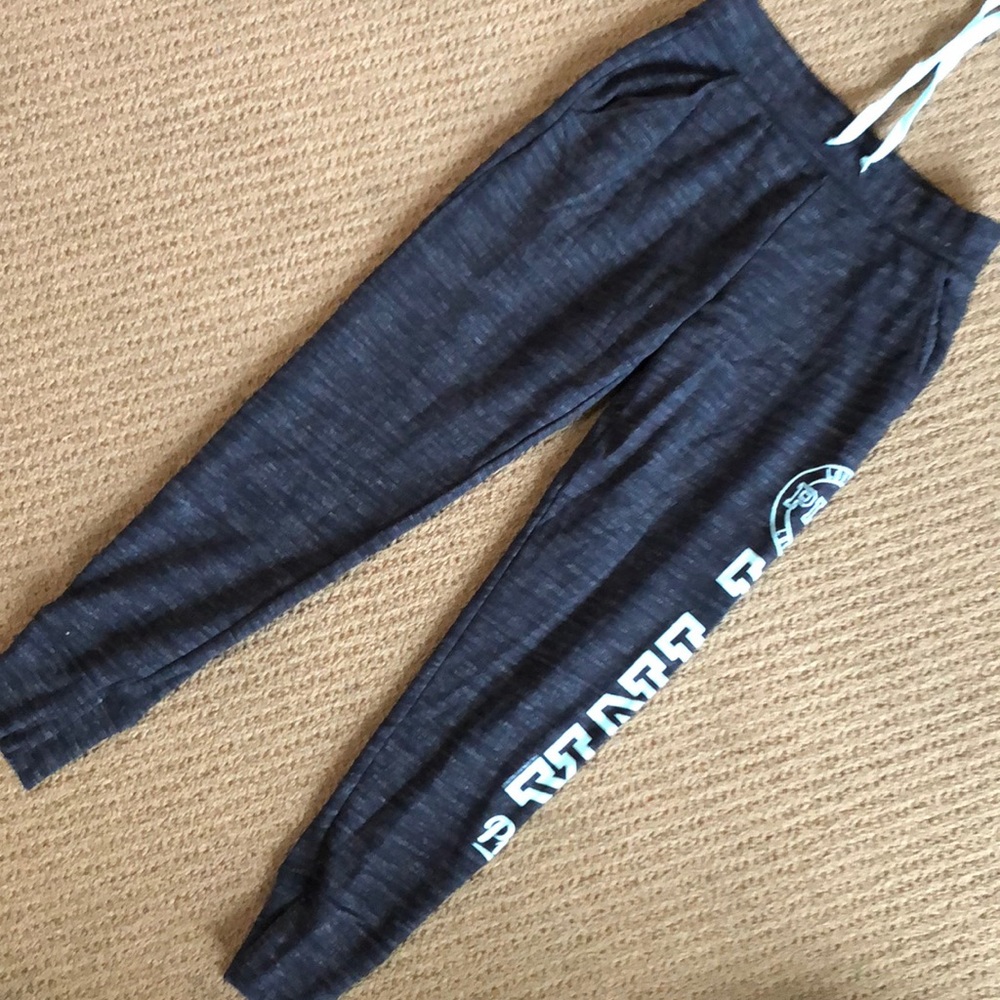 Nwot Victoria’s Secret PINK sweats - Picture 4 of 4